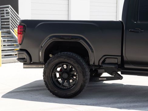 Used 2024 GMC Sierra 3500 Denali Ultimate AWD/4WD image 33