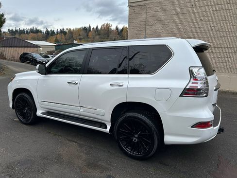Used 2014 Lexus GX 460 Luxury image 7