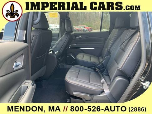 New 2026 Chevrolet Traverse High Country AWD/4WD image 12