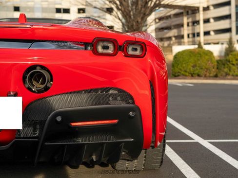 Used 2025 Ferrari SF90 Spider image 81