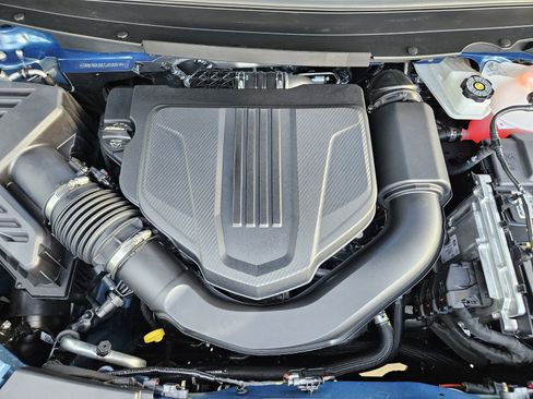 New 2026 Chevrolet Traverse LT w/ Midnight/Sport Edition FWD image 28
