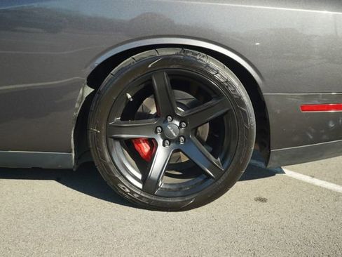 Used 2019 Dodge Challenger SRT Hellcat w/ Laguna Leather Package image 43