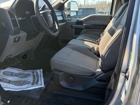 Used 2019 Ford F250 XLT AWD/4WD image 11
