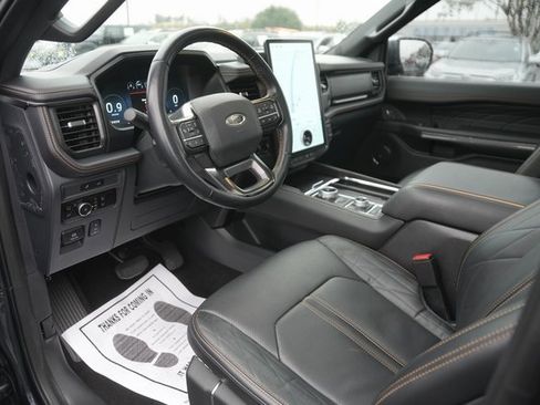Certified 2023 Ford Expedition Platinum image 8