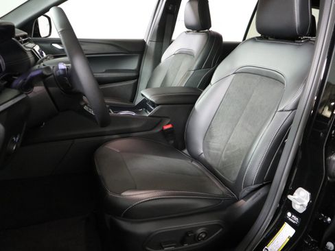 New 2025 Jeep Grand Cherokee L Altitude image 24