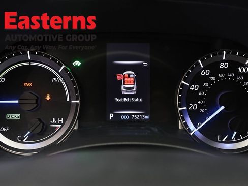 Used 2022 Toyota Highlander LE image 18