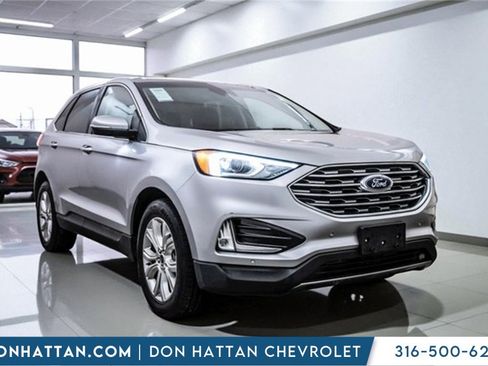Used 2022 Ford Edge Titanium image 40