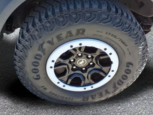 Used 2021 Ford Bronco Outer Banks w/ Sasquatch Package image 9