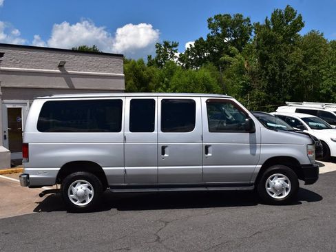 Used 2012 Ford E-350 and Econoline 350 XLT RWD image 3