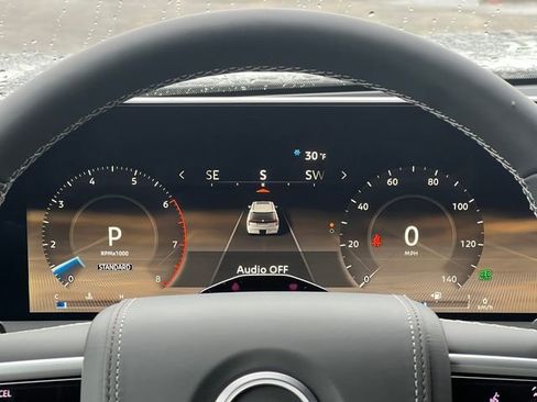 New 2025 Nissan Armada Platinum Reserve image 30