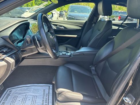 Used 2022 Cadillac CT4 V w/ Navigation Package AWD/4WD image 9