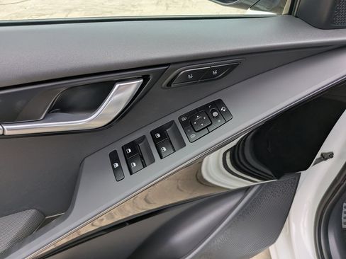 Certified 2023 Kia Niro Wave FWD image 20