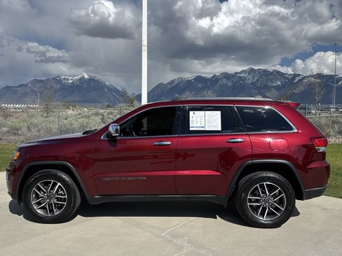 Used 2021 Jeep Grand Cherokee Limited w/ Trailer Tow Group IV AWD/4WD image 2