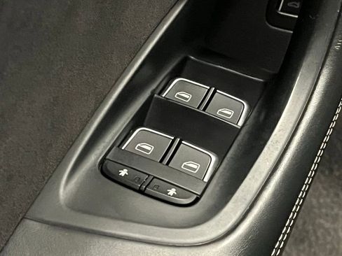 Used 2018 Audi S6 Prestige image 17