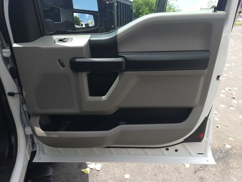 Used 2020 Ford F550 4x4 SuperCab Super Duty image 17