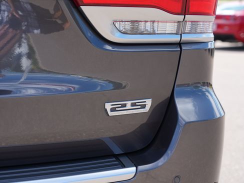 Used 2018 Jeep Grand Cherokee Limited AWD/4WD image 10