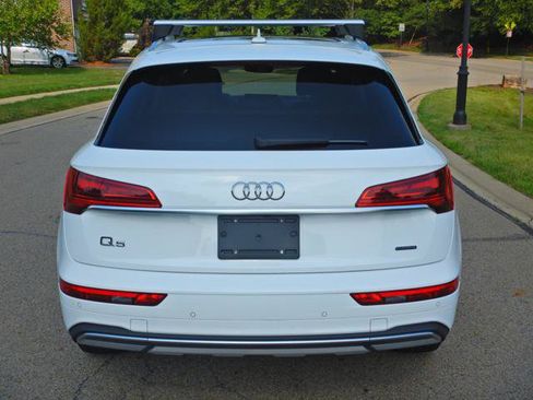 Used 2023 Audi Q5 2.0T Premium w/ Convenience Package AWD/4WD image 9