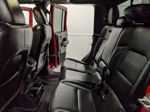 Used 2022 Jeep Gladiator Overland w/ Popular Equipment Package image 19