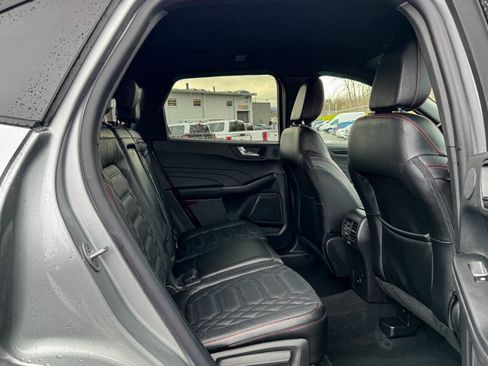 Used 2023 Ford Escape ST-Line Elite w/ Premium Technology Package AWD/4WD image 16