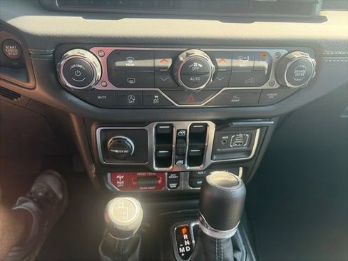 Used 2026 Jeep Gladiator Rubicon AWD/4WD image 23