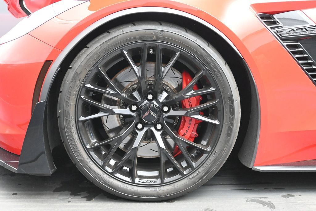 Used 2016 Chevrolet Corvette Z06 w/ 2LZ Preferred Equipment Group RWD image 30