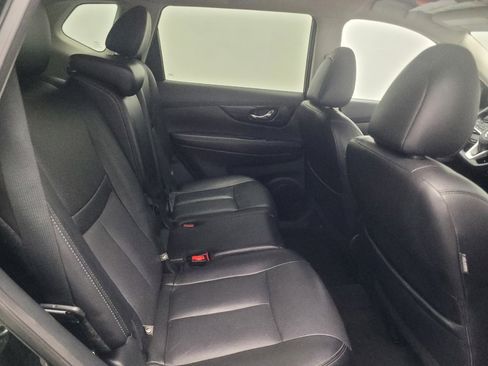 Used 2019 Nissan Rogue SL AWD/4WD image 19