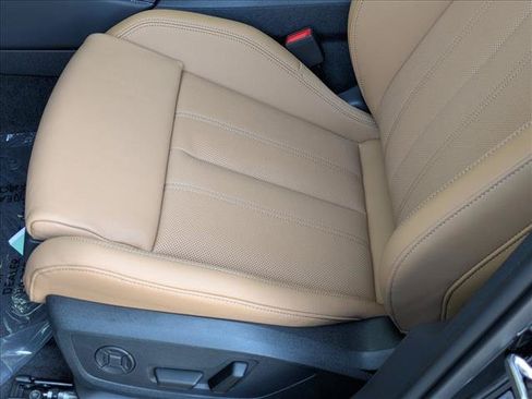Used 2025 Audi A5 2.0T Premium Plus w/ Premium Plus AWD/4WD image 4