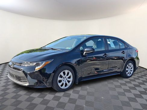 Used 2024 Toyota Corolla LE FWD image 6