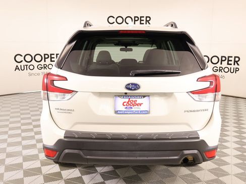 Used 2022 Subaru Forester Premium AWD/4WD image 22