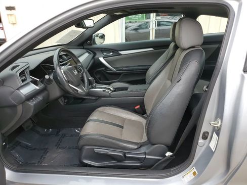 Used 2017 Honda Civic Touring image 17