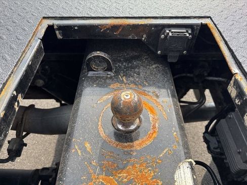Used 2021 Chevrolet Silverado 3500 LT w/ Snow Plow Prep Package AWD/4WD image 9