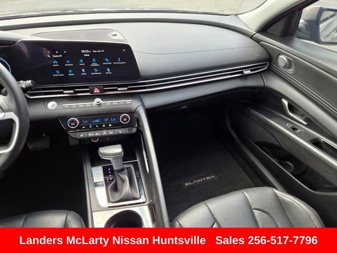 Used 2024 Hyundai Elantra Limited FWD image 16