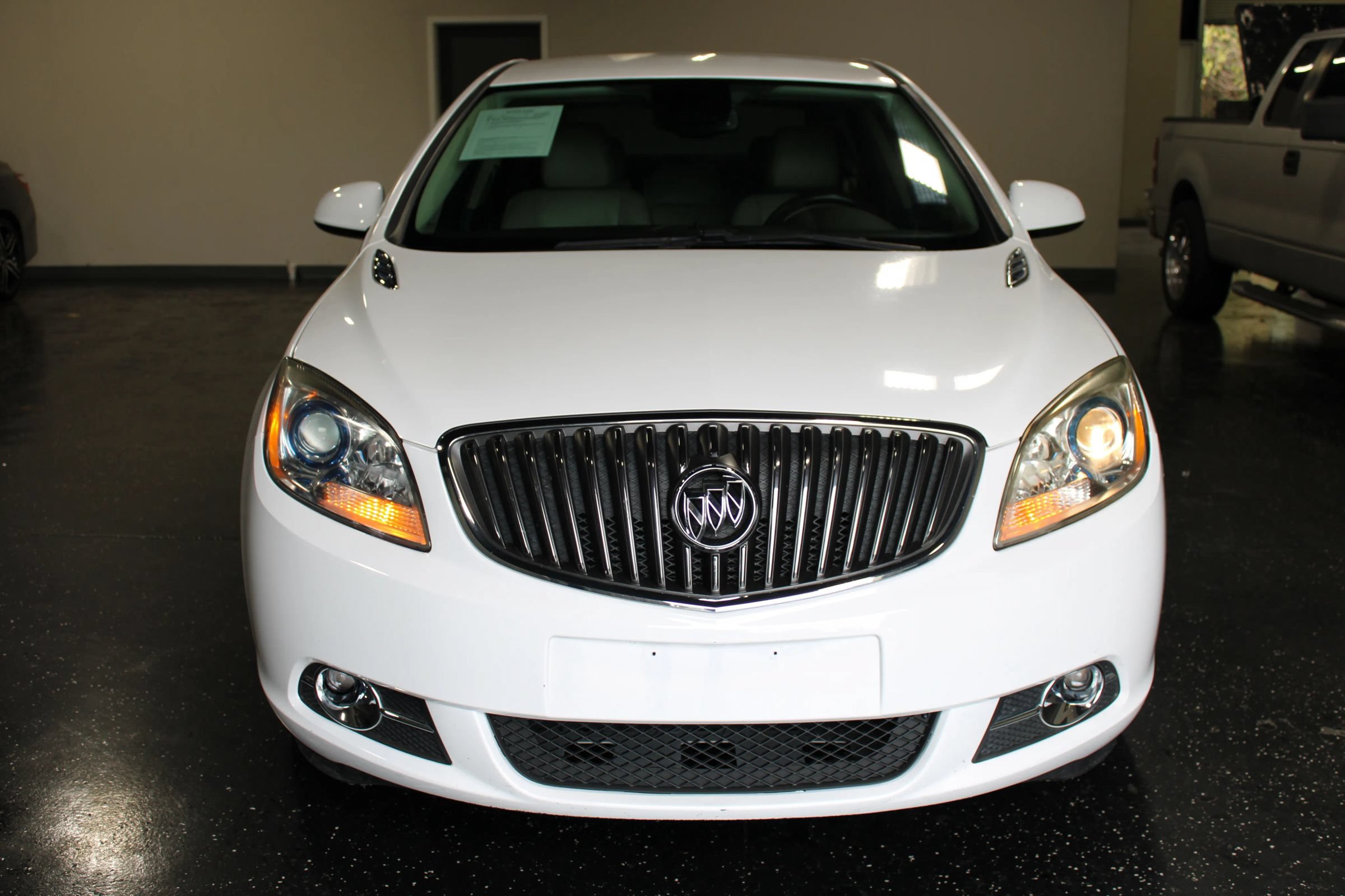 Used 2012 Buick Verano Leather FWD image 8