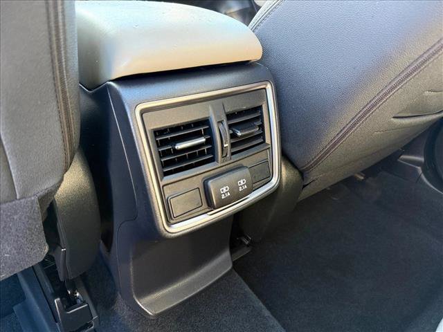 Used 2023 Subaru Forester Premium AWD/4WD image 19
