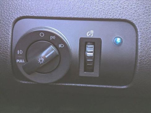 Used 2006 Ford Mustang GT Premium image 16