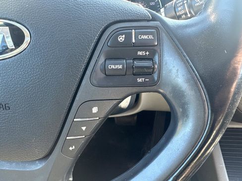 Used 2014 Kia Forte EX w/ Premium Package FWD image 17
