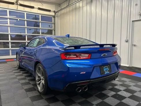Used 2018 Chevrolet Camaro SS RWD image 5