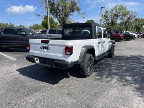 New 2026 Jeep Gladiator Sport AWD/4WD image 7