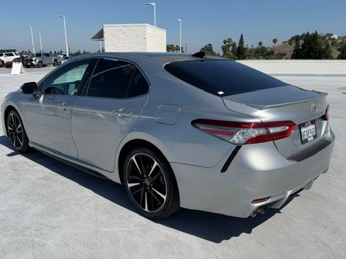Used 2018 Toyota Camry XSE w/ Driver Assist Package FWD image 5