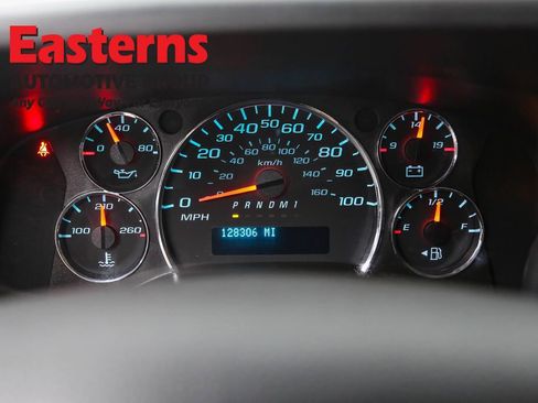 Used 2019 Chevrolet Express 2500 w/ Driver Convenience Package image 18