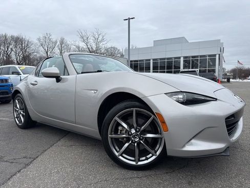 Used 2022 MAZDA MX-5 Miata RF Grand Touring image 1