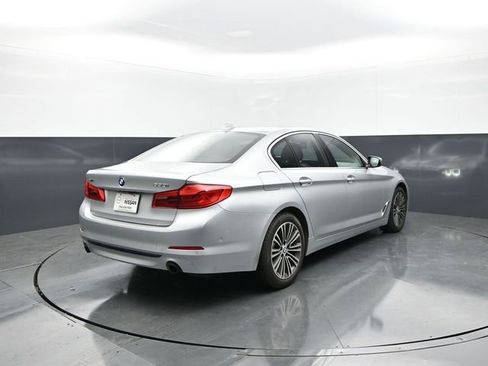 Used 2019 BMW 530i xDrive AWD/4WD image 8