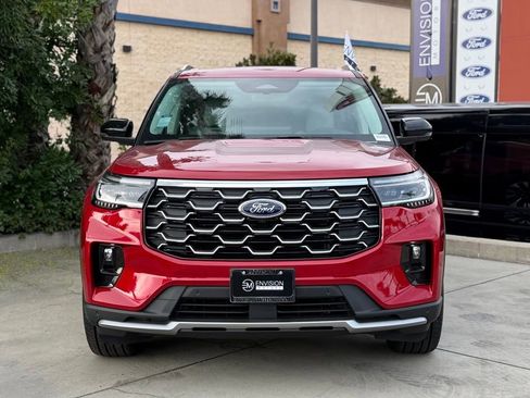 New 2026 Ford Explorer Platinum w/ LUX Leather Package AWD/4WD image 3