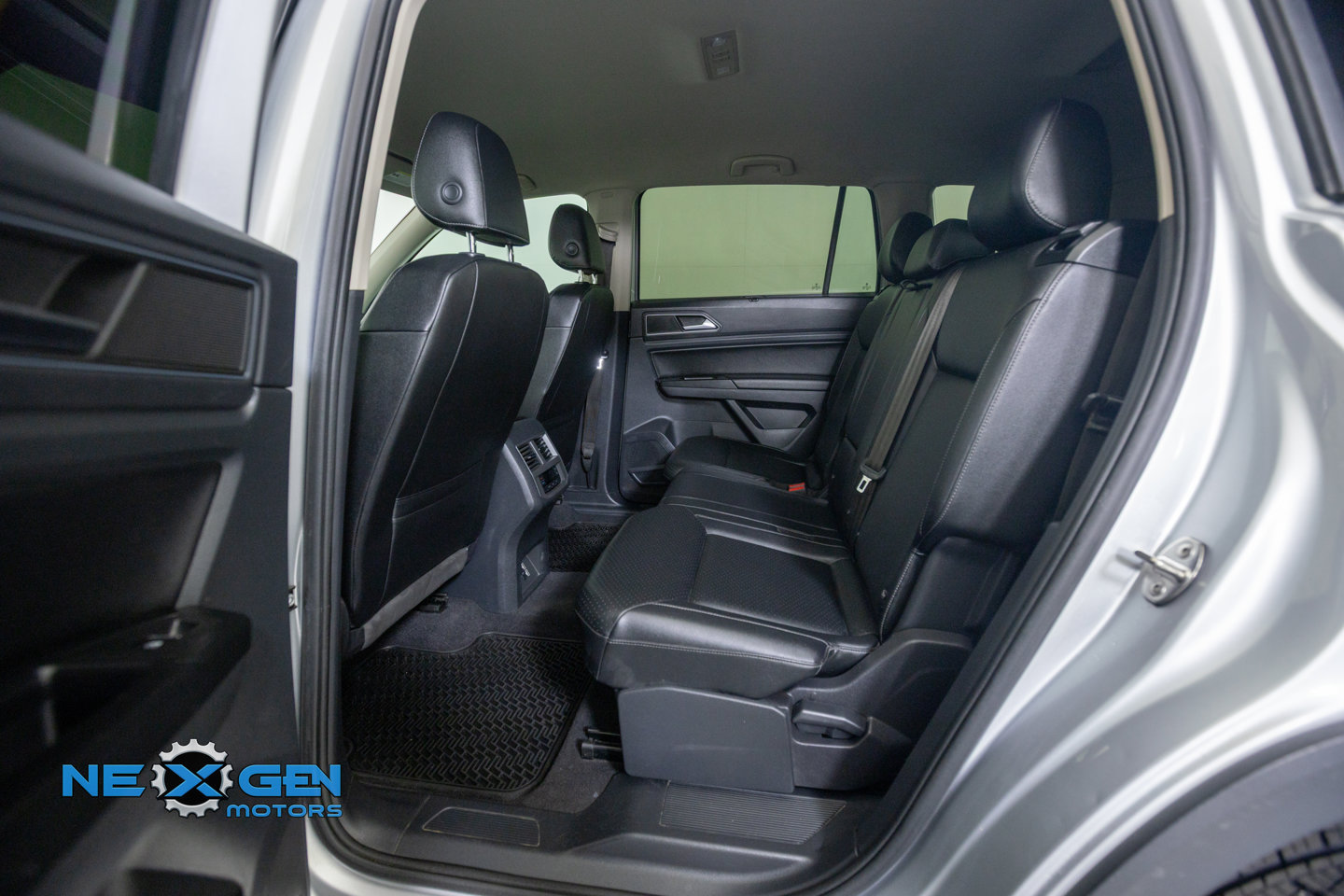 Used 2019 Volkswagen Atlas SE w/ Towing Package AWD/4WD image 28