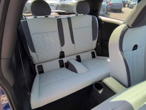 New 2026 MINI Cooper 2-Door Hardtop image 21