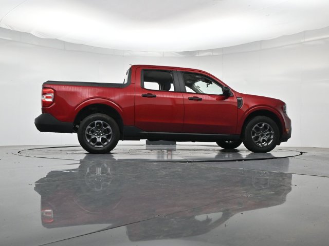 Certified 2025 Ford Maverick XLT w/ Equipment Group 301A AWD/4WD image 35