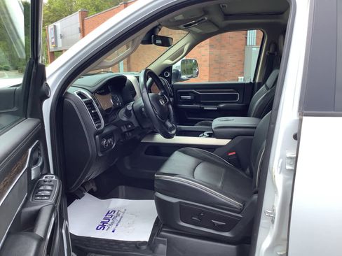 Used 2019 RAM 3500 Laramie AWD/4WD image 6