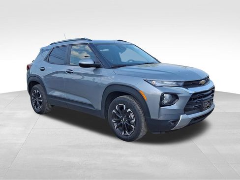 Used 2023 Chevrolet TrailBlazer LT FWD image 1