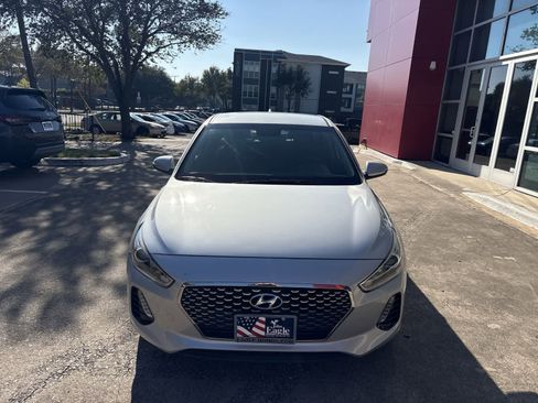Used 2018 Hyundai Elantra GT w/ Style Package 02 image 6