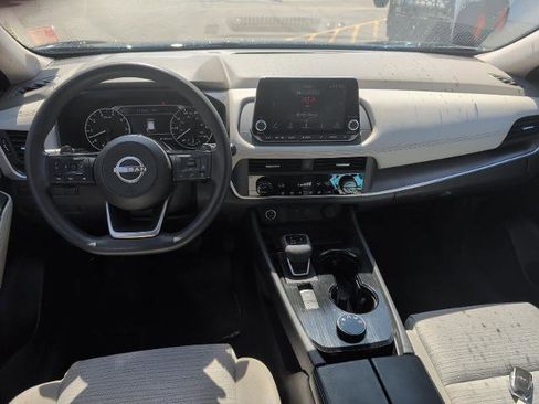 Certified 2023 Nissan Rogue SV image 13